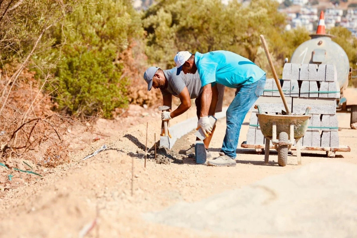 Didim'de bisiklet yolları için çalışmalar başladı