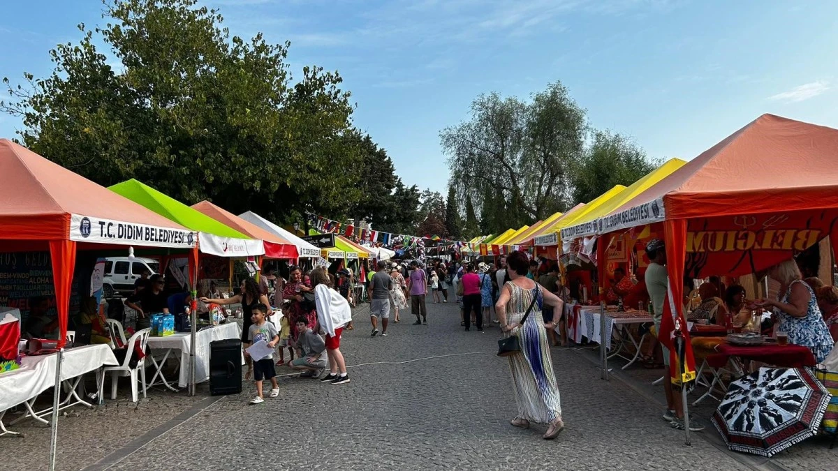 “Dünya Didim’i Seviyor” festivali renkli görüntülere sahne oldu