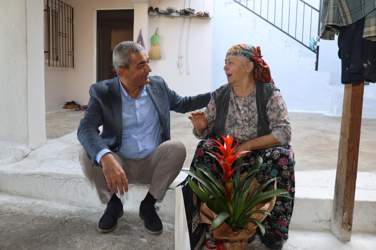 Başkan Kaplan'dan yaşlı çınarlara doğum günü sürprizi