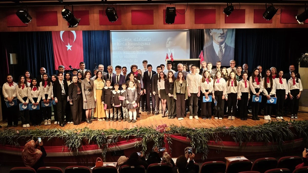 ‘Öğretmenler Günü’ Nazilli’de de coşkuyla kutlandı