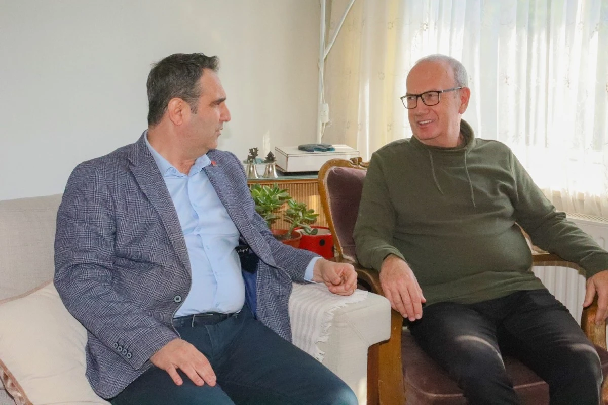 “CHP BİR AİLEDİR DUAYEN ABİLERİMİZ EN KIYMETLİLERİMİZDİR”