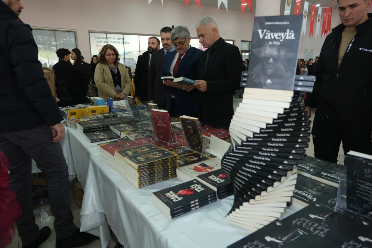 Kuyucak Belediyesi 1. Kitap Günleri başladı