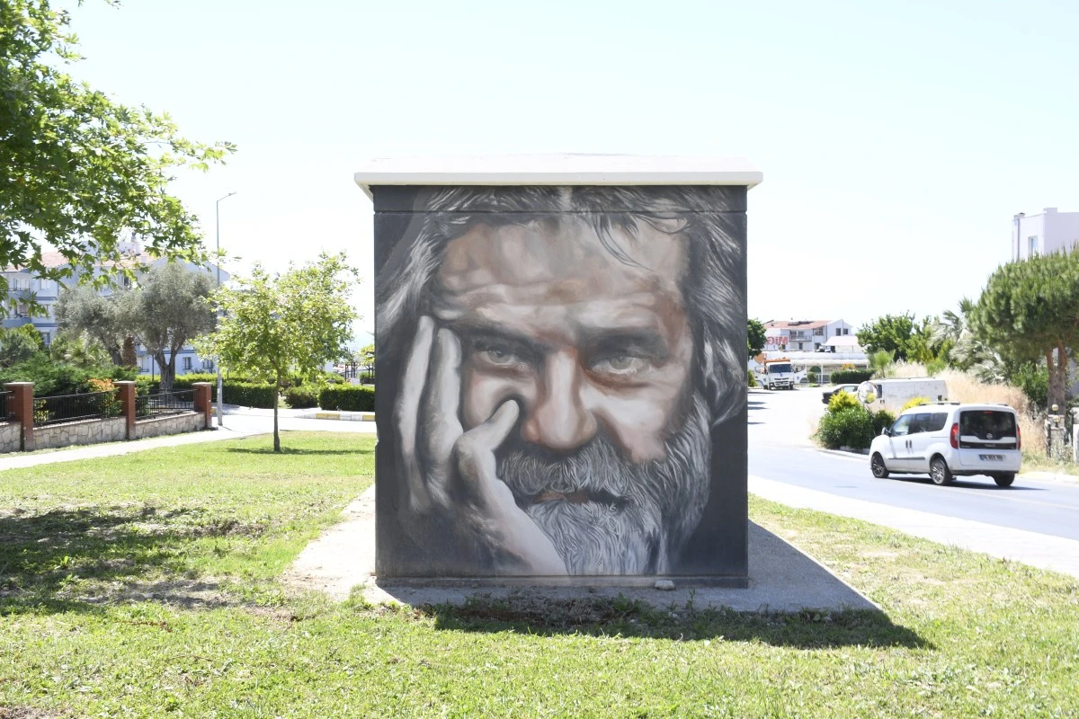 KUŞADASI’NDA ESTETİK VE SANAT SOKAKTA BULUŞTU
