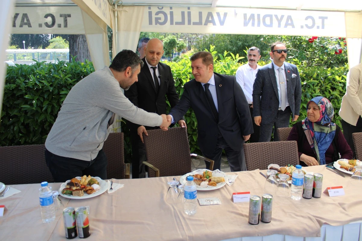 Aydın protokolü bayramlaştı