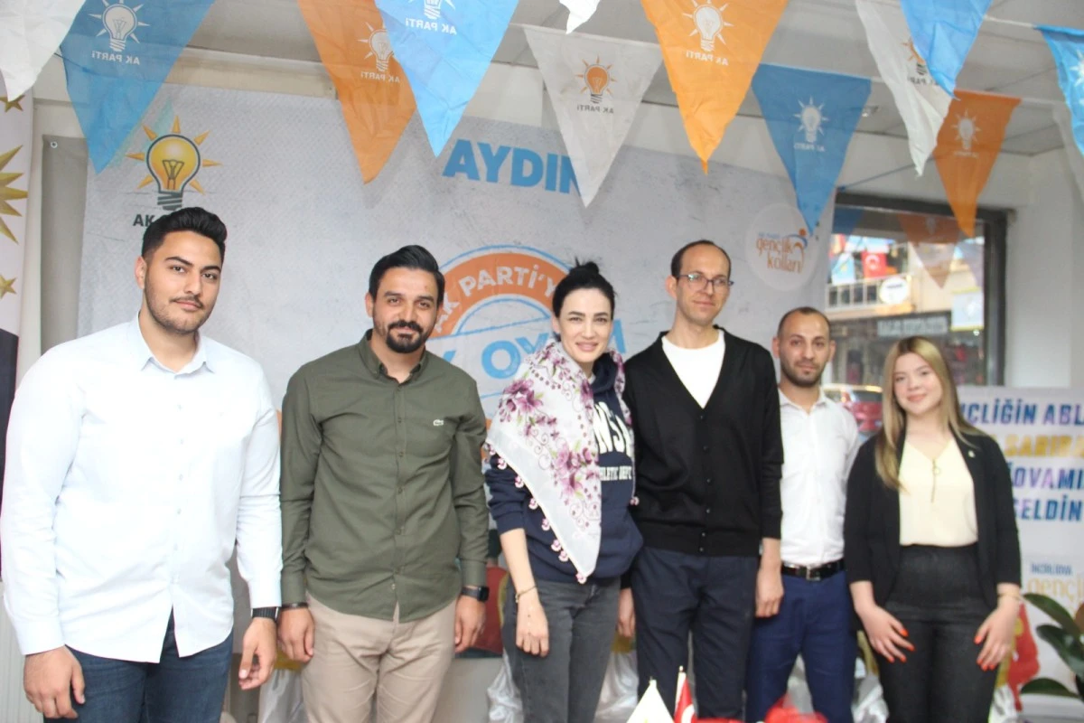 AK Partili Sarıbaş İncirliova’da Teknofest Gençlik ile bir araya geldi