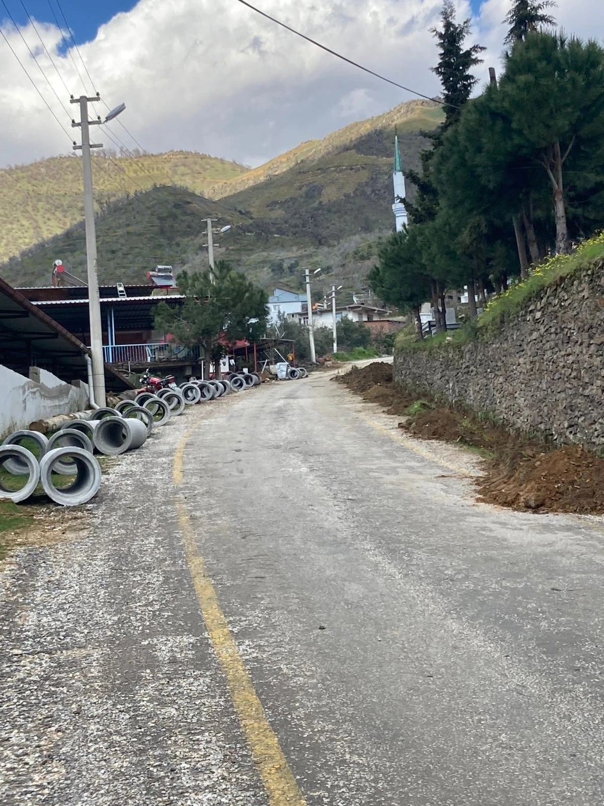 Nazilli Belediyesi Derebaşı Mahallesi'ndeki çalışmalarına başladı