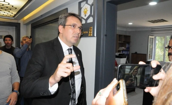 Gökhan Ökten, AK Parti'nin yeni il binasını tanıttı