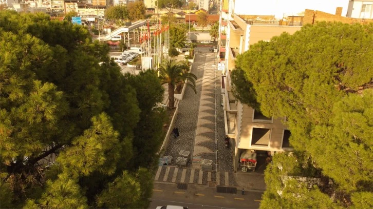 İncirliova’nın en işlek caddesi yenilendi