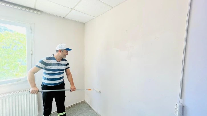 Öğrenciler yurtları yeni döneme hazırlanıyor