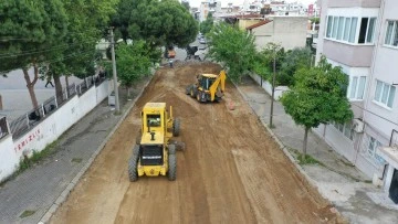 AYDIN BÜYÜKŞEHİR BELEDİYESİ EFELER ŞERBETCİ CADDESİ’NDE SICAK ASFALT ÇALIŞMALARINA BAŞLADI