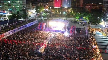 Aydın'da gençler, 19 Mayıs'ı coşkuyla kutladı