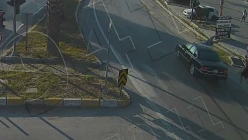 Otomobilin çarptığı yaşlı kadın hayatını kaybetti: O anlar kameralara yansıdı