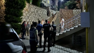 Otopark kavgasında komşusuna baltayla saldırdı