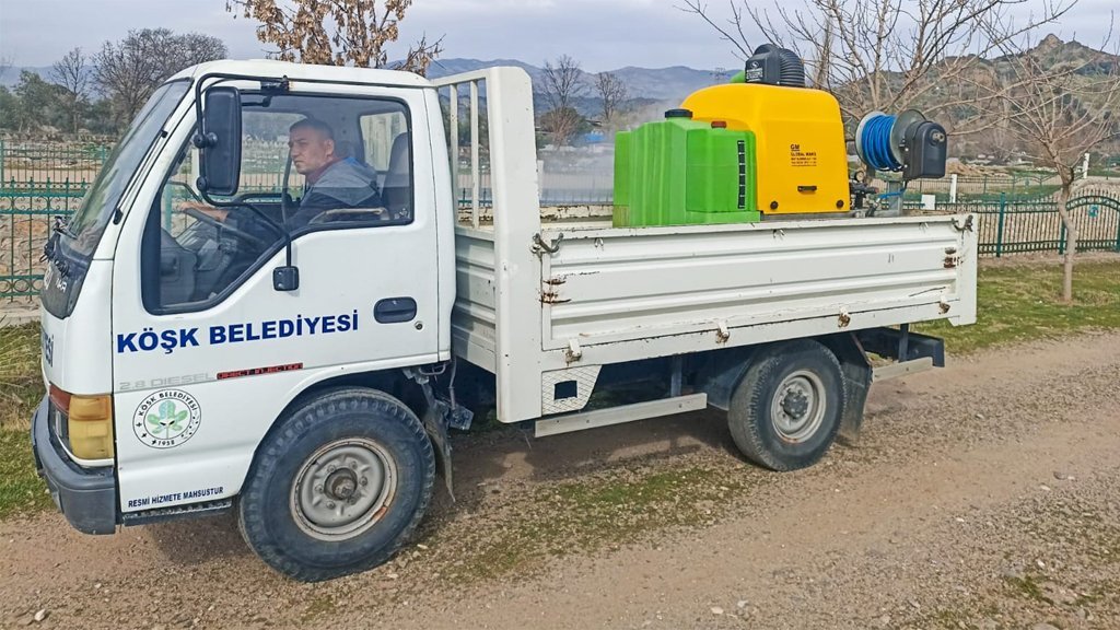Köşk'te larva ile mücadele çalışmaları başladı